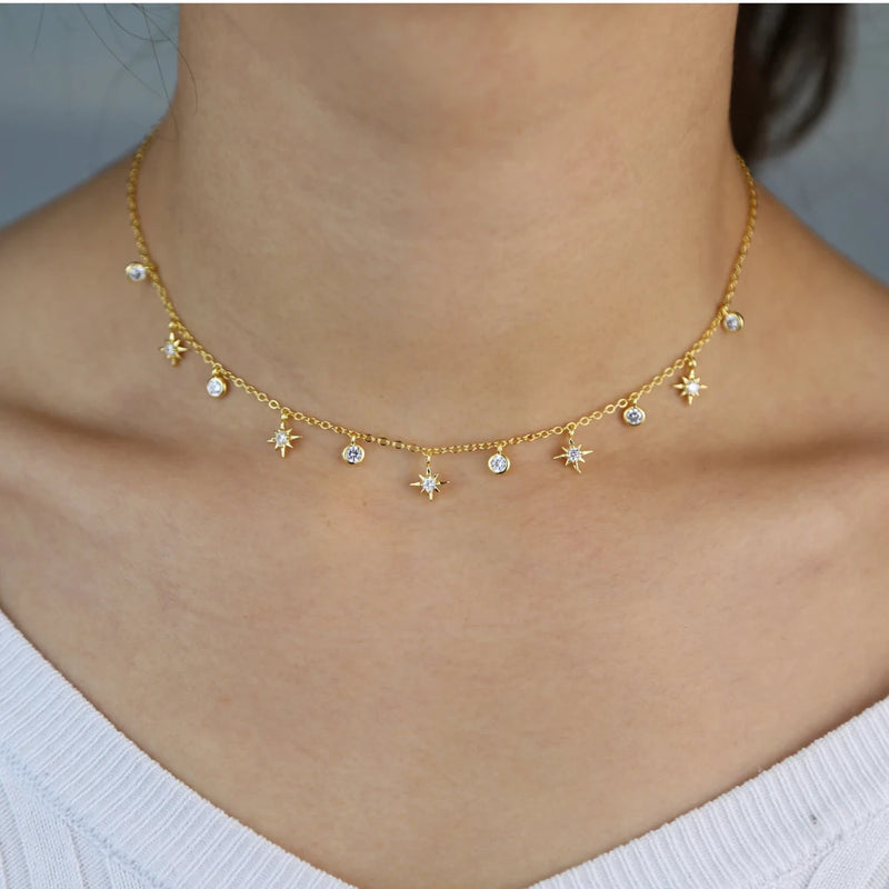 Colar Feminino Borboleta – Design com Zircônia Cúbica em Dourado ou Prateado | ZAFFIORA
