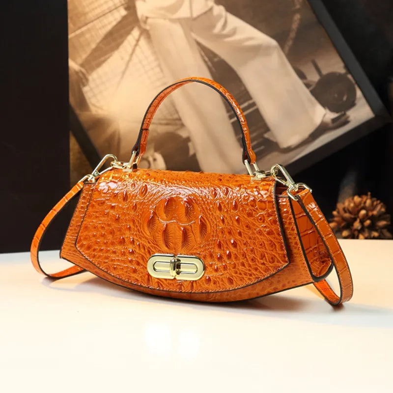 ZAFFIORA Bolsa BJYL Saddle em Couro Legítimo – Elegância Estruturada com Estilo Atemporal