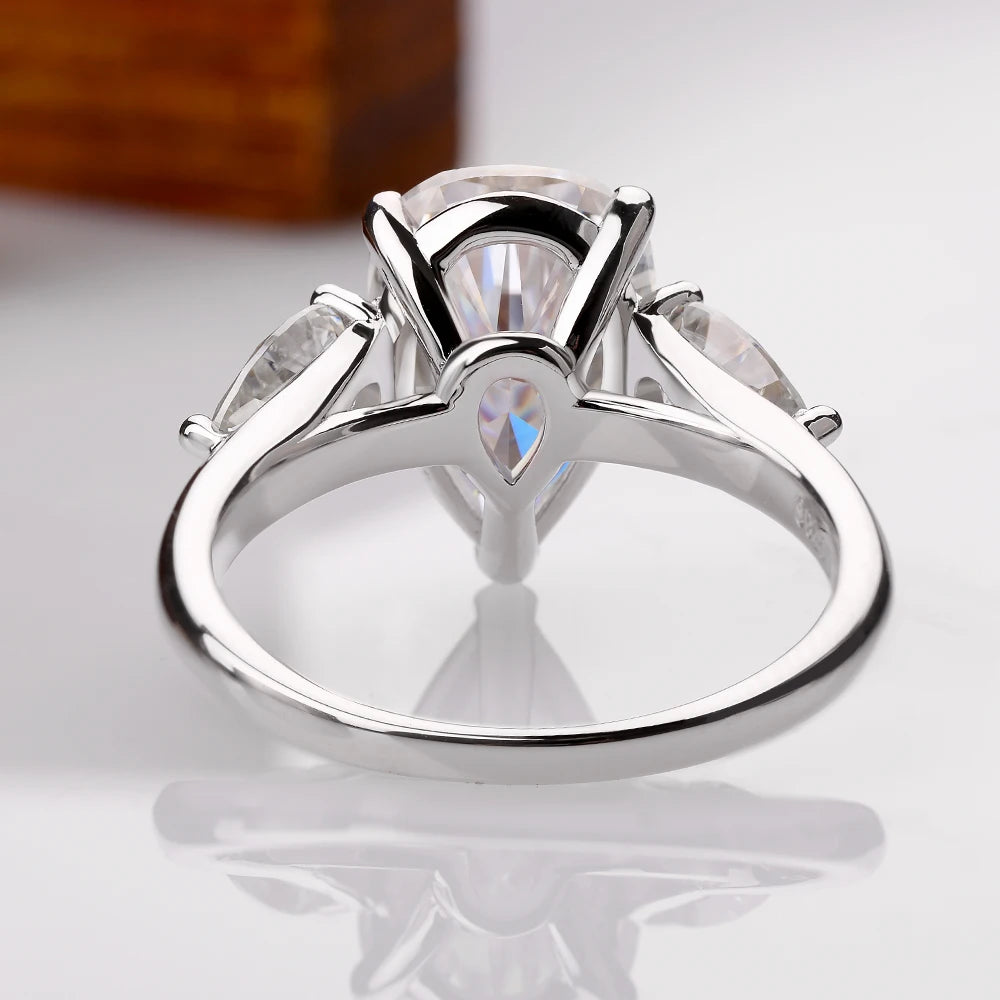 Anel ZAFFIORA Moissanite 3 Pedras – Prata 925 com Certificação GRA e Lapidação Pera