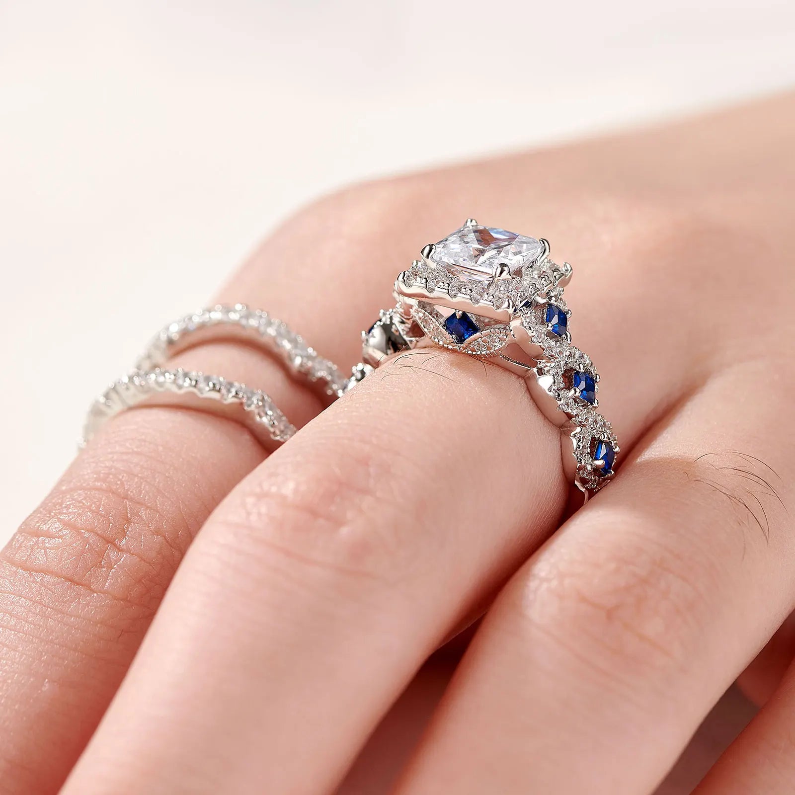 ZAFFIORA Bridal Set – Conjunto de Anéis de Noiva Luxuoso em Prata Esterlina 925 com Zircônias de Corte Princesa e Certificação GDTC