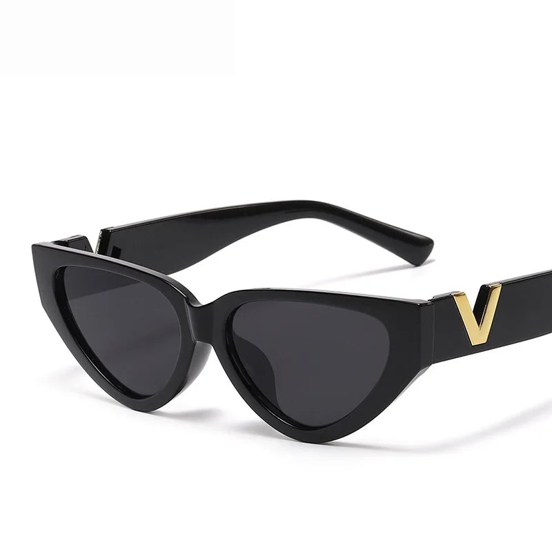 Óculos de Sol Feminino ZAFFIORA – Estilo Moderno com Lentes UV400 e Efeito Degradê Elegante
