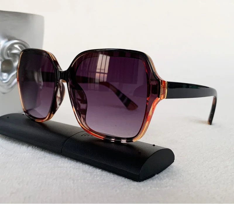 ZAFFIORA | OCYCO 4298 – Óculos Masculino com Lentes Degradê e Design Impactante