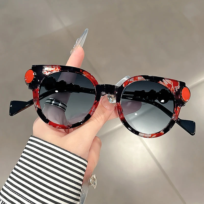 ZAFFIORA Óculos de Sol Feminino BY18042s – Elegância que Viaja com Você