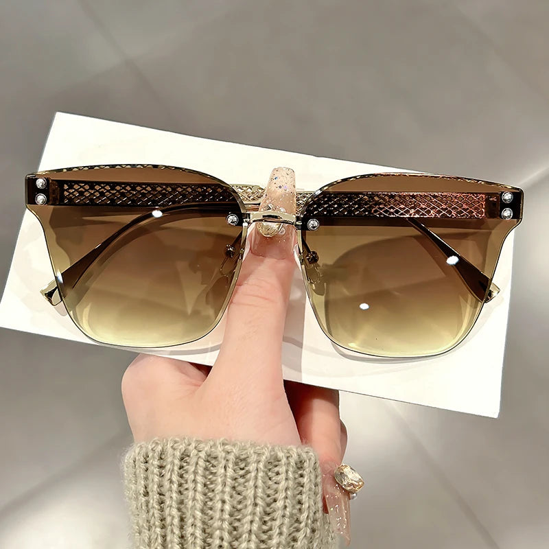 Óculos de Sol ZAFFIORA Cat Eye – Glamour e Proteção em Cada Detalhe