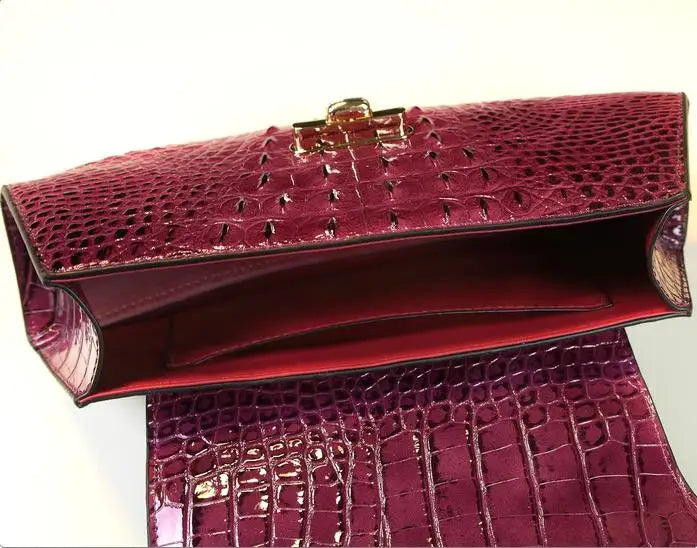ZAFFIORA Bolsa BJYL Saddle em Couro Legítimo – Elegância Estruturada com Estilo Atemporal