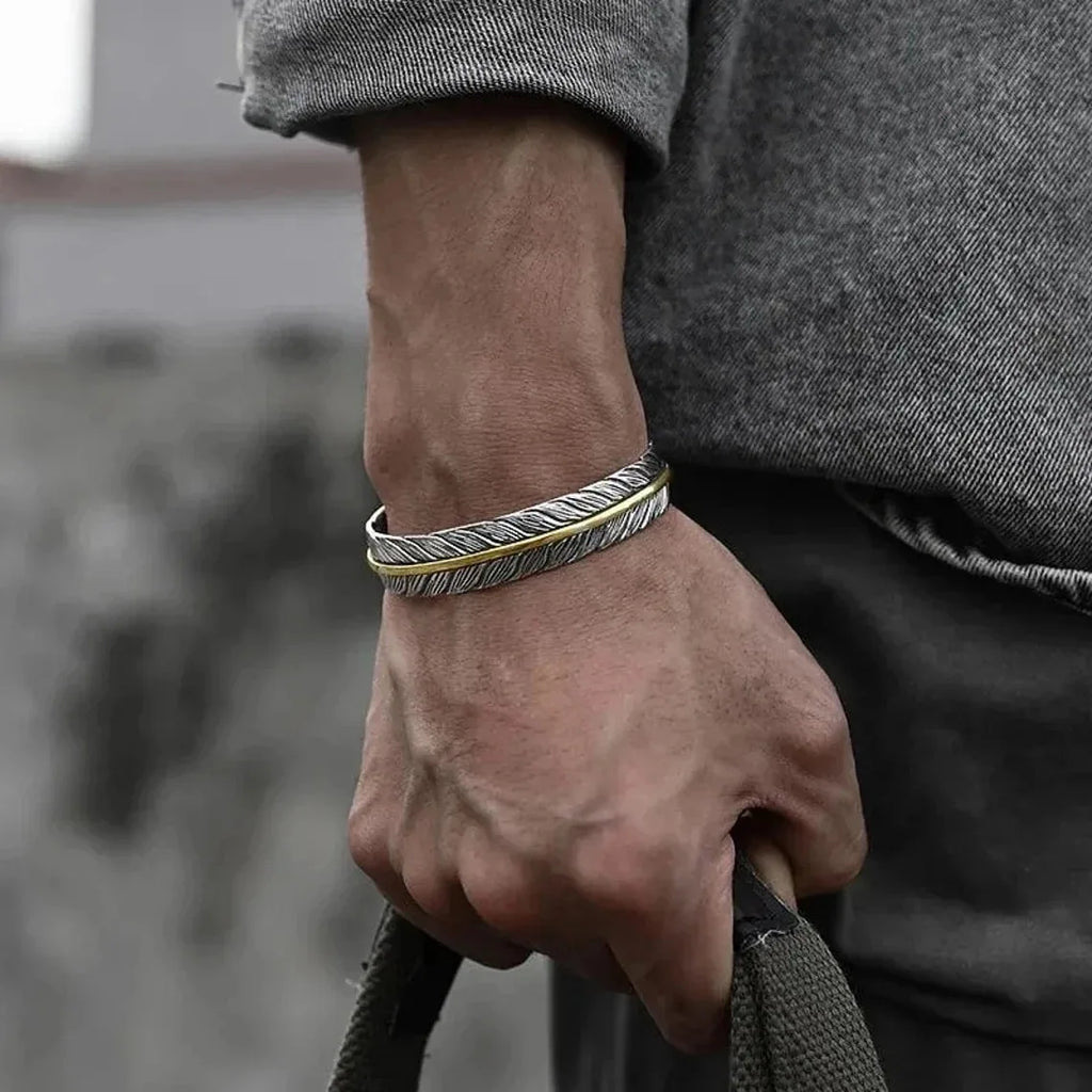 Pulseira Unissex PANJBJ em Prata Ajustável 20g – Design de Elos Clássicos, Leve e Sofisticada – ZAFFIORA