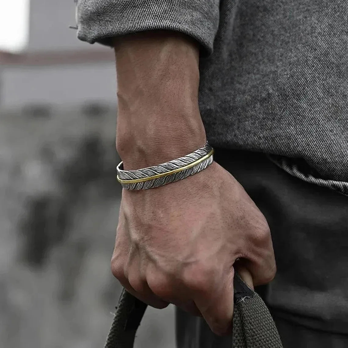 Pulseira Unissex PANJBJ em Prata Ajustável 20g – Design de Elos Clássicos, Leve e Sofisticada – ZAFFIORA