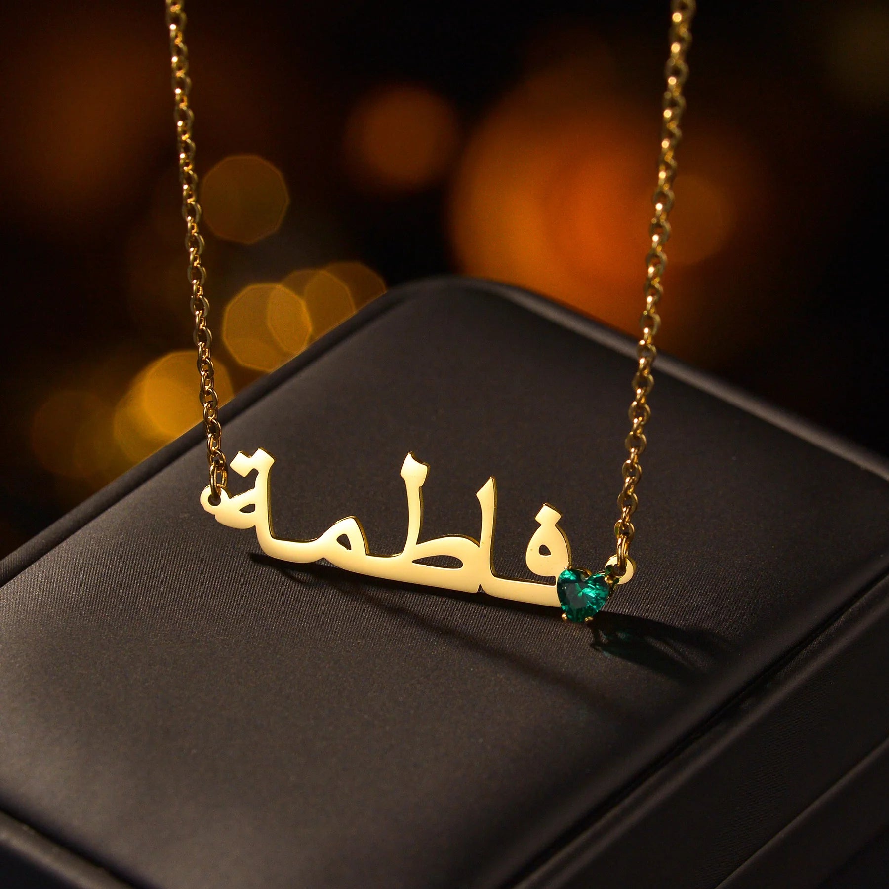 Colar Personalizado com Nome Árabe e Pedra de Nascimento by ZAFFIORA – Elegância em Cada Detalhe