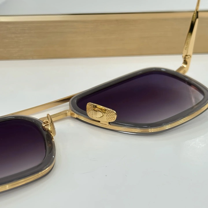 Óculos de Sol Quadrado Fabuvision Unissex por ZAFFIORA – Elegância e Conforto ao Sol