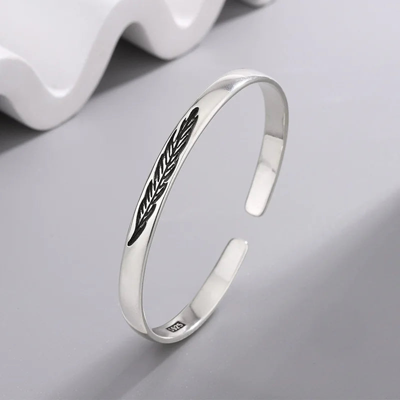 Pulseira Unissex PANJBJ em Prata Ajustável 20g – Design de Elos Clássicos, Leve e Sofisticada – ZAFFIORA