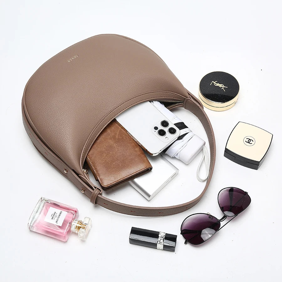 Bolsa de Ombro FOXER 901155F por ZAFFIORA | Sofisticação Casual com Conforto e Leveza